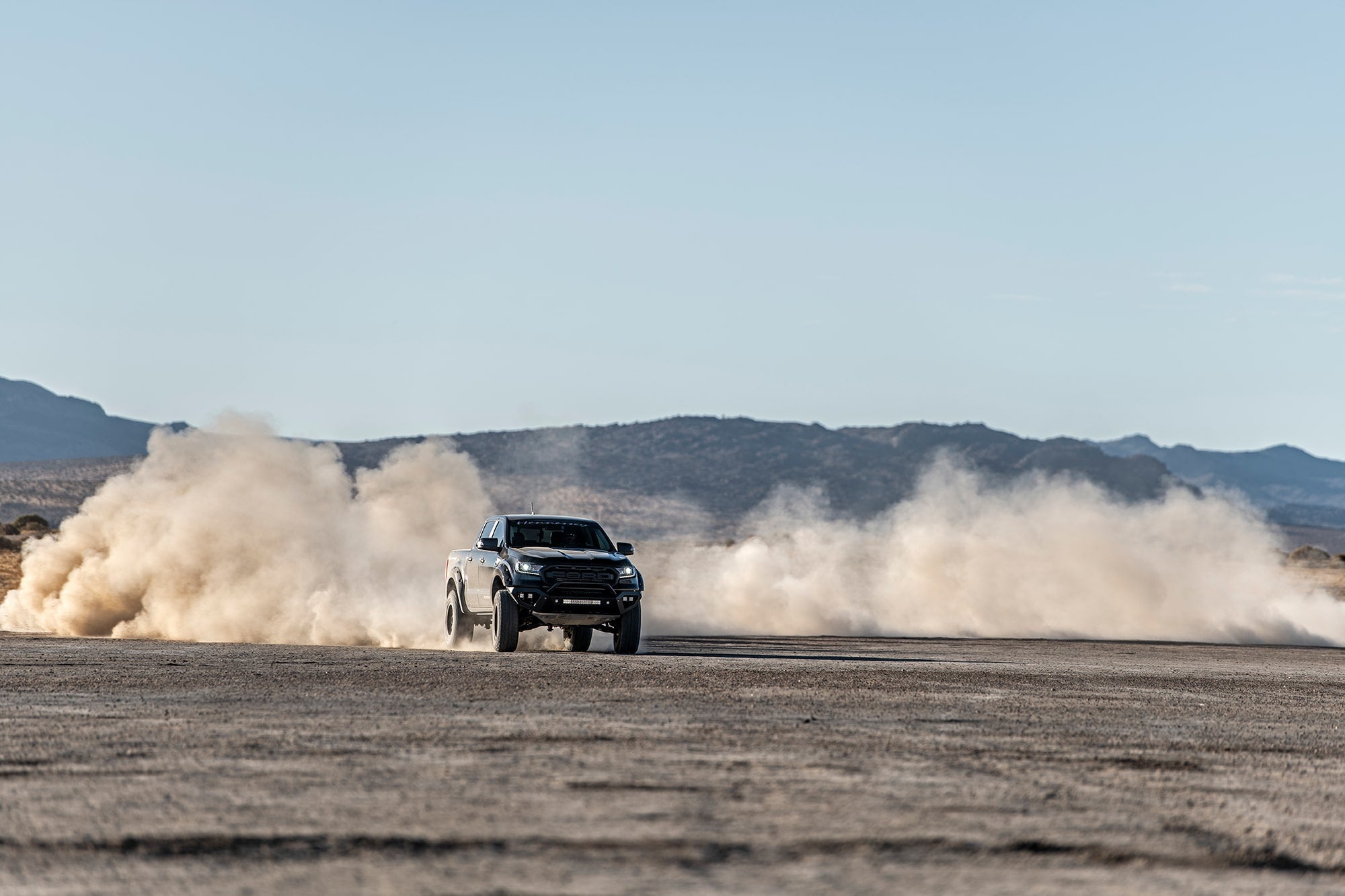 Hennessey-Velociraptor-Ranger-Johnson-Valley-9-min.jpg
