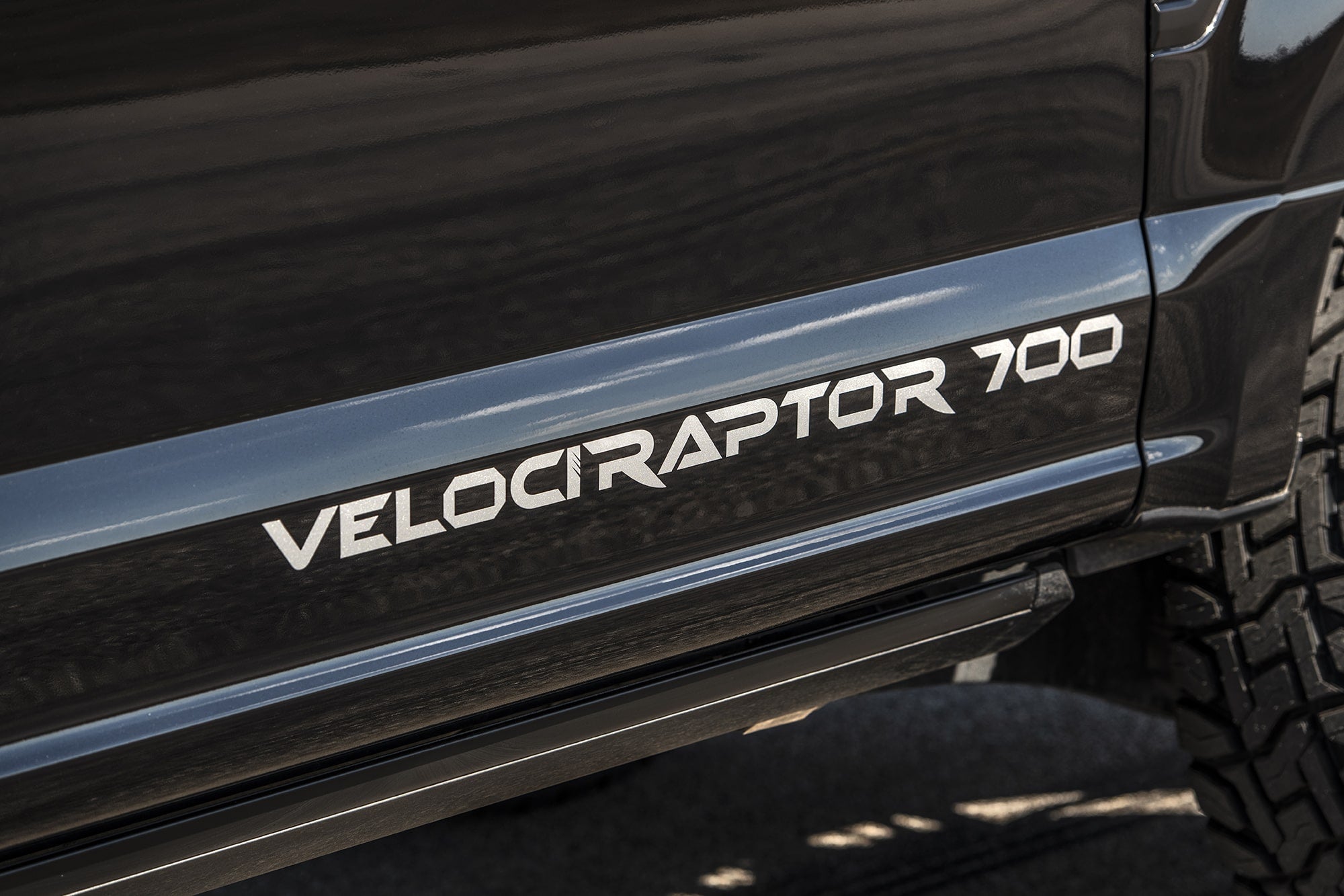 Hennessey-F250-VelociRaptor-700-16-min.jpg