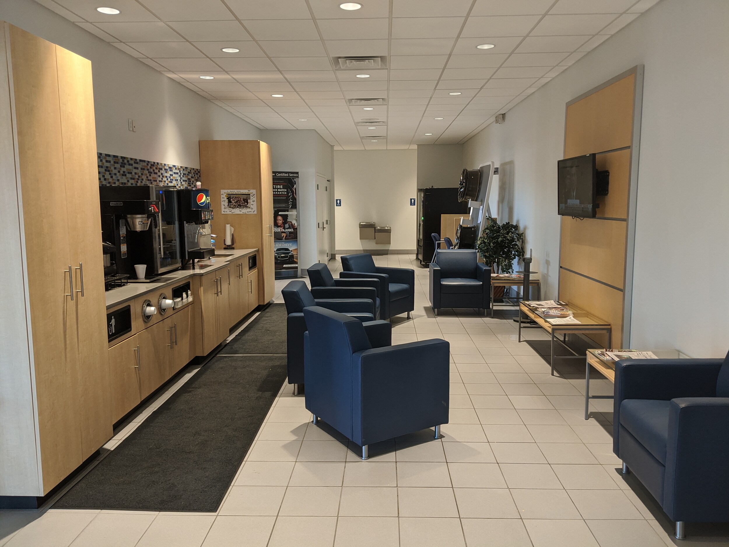 Service Customer Lounge.jpg