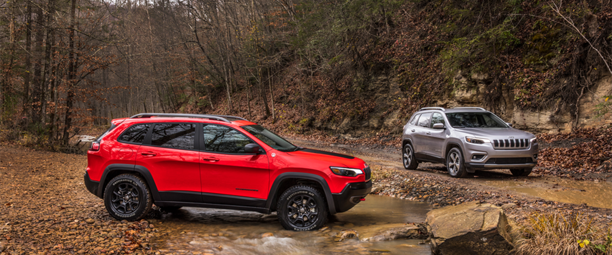 2019-Jeep-Cherokee-Lineup-L02.png