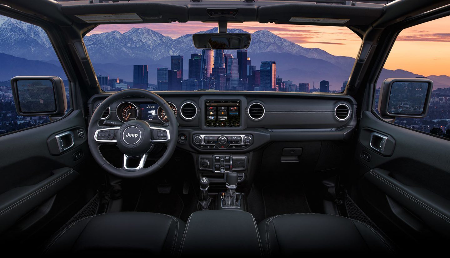 2020-Jeep-Gladiator-Reveal-Desktop-Interior.jpg.image.1440.jpg