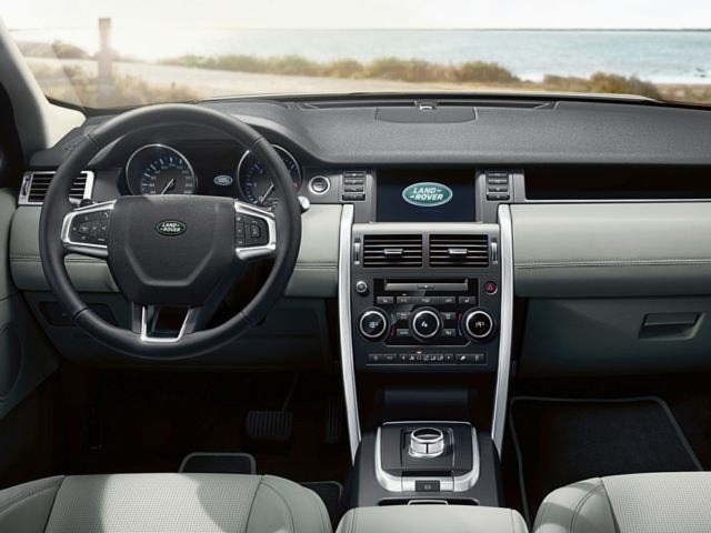 2019 Land Rover Discovery Sport - Interior (1).jpg