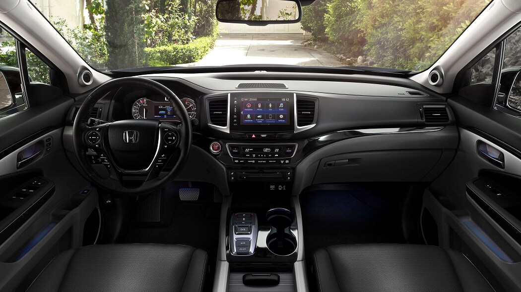 2020_Honda_Ridgeline_Interior (1).png