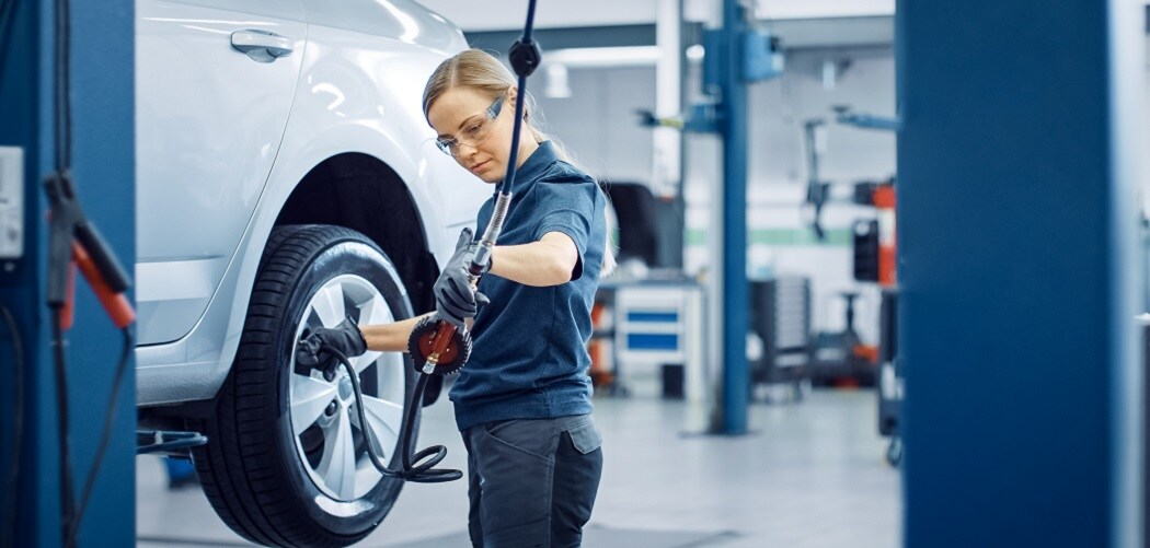 Nissan Tire and Wheel Centre in Maple, Ontario Nissan Tire and Wheel Centre in Maple, Ontario