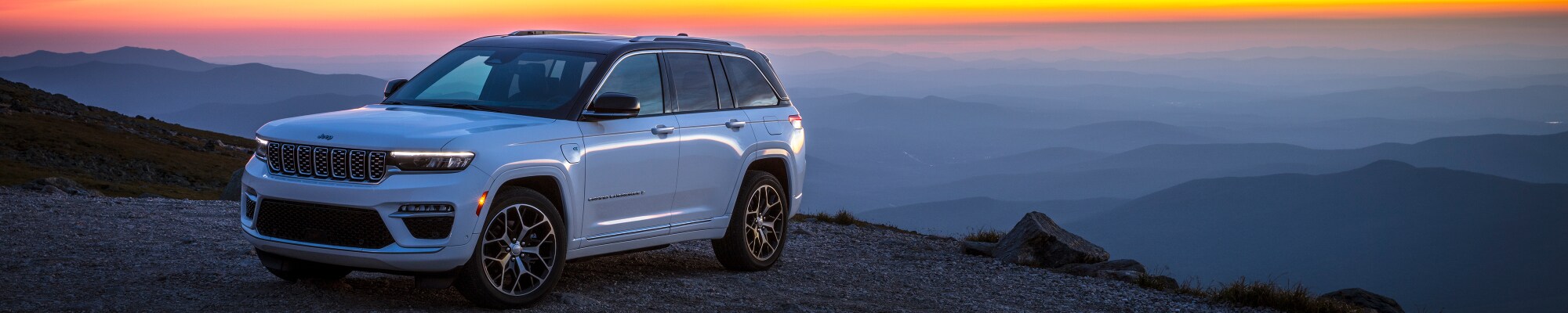 2022 Jeep Grand Cherokee (1).jpeg