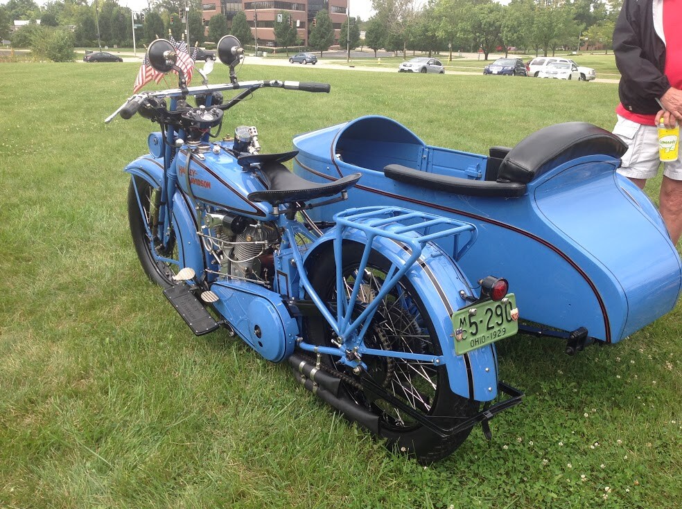 29HARLEY2.JPG