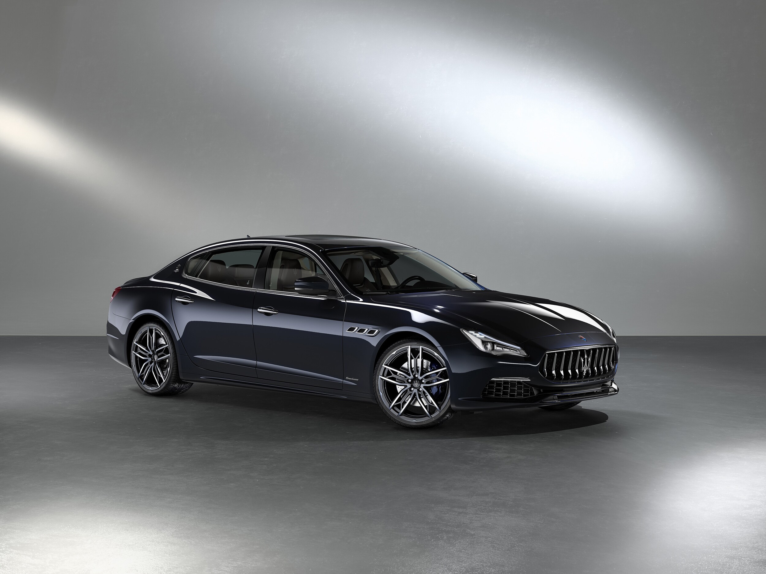 Large-15591-QuattroporteSQ4GranLusso2019.jpg