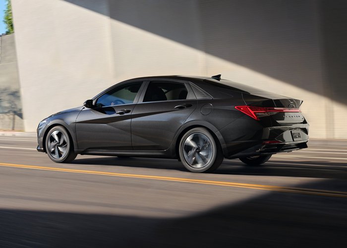 2021-elantra-cn7-0194_7-5.jpeg