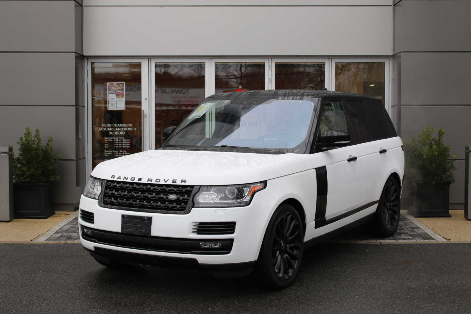 2017 Land Rover Range Rover Supercharged SWB