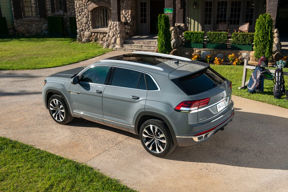2021-Volkswagen-AtlasCrossSport-SELRLine4MOTIONV6-SUV-L11.png