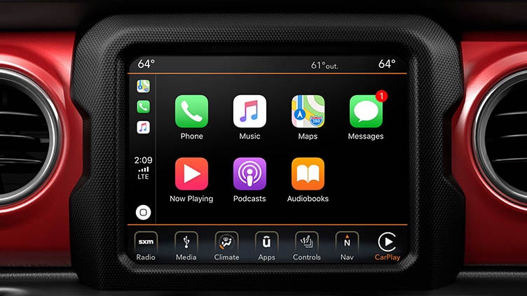 2019 Jeep Wrangler interior Picture of a 2019 Jeep Wrangler interior technology panel