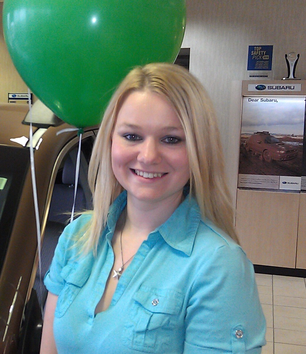 Amy (Sales Associate)