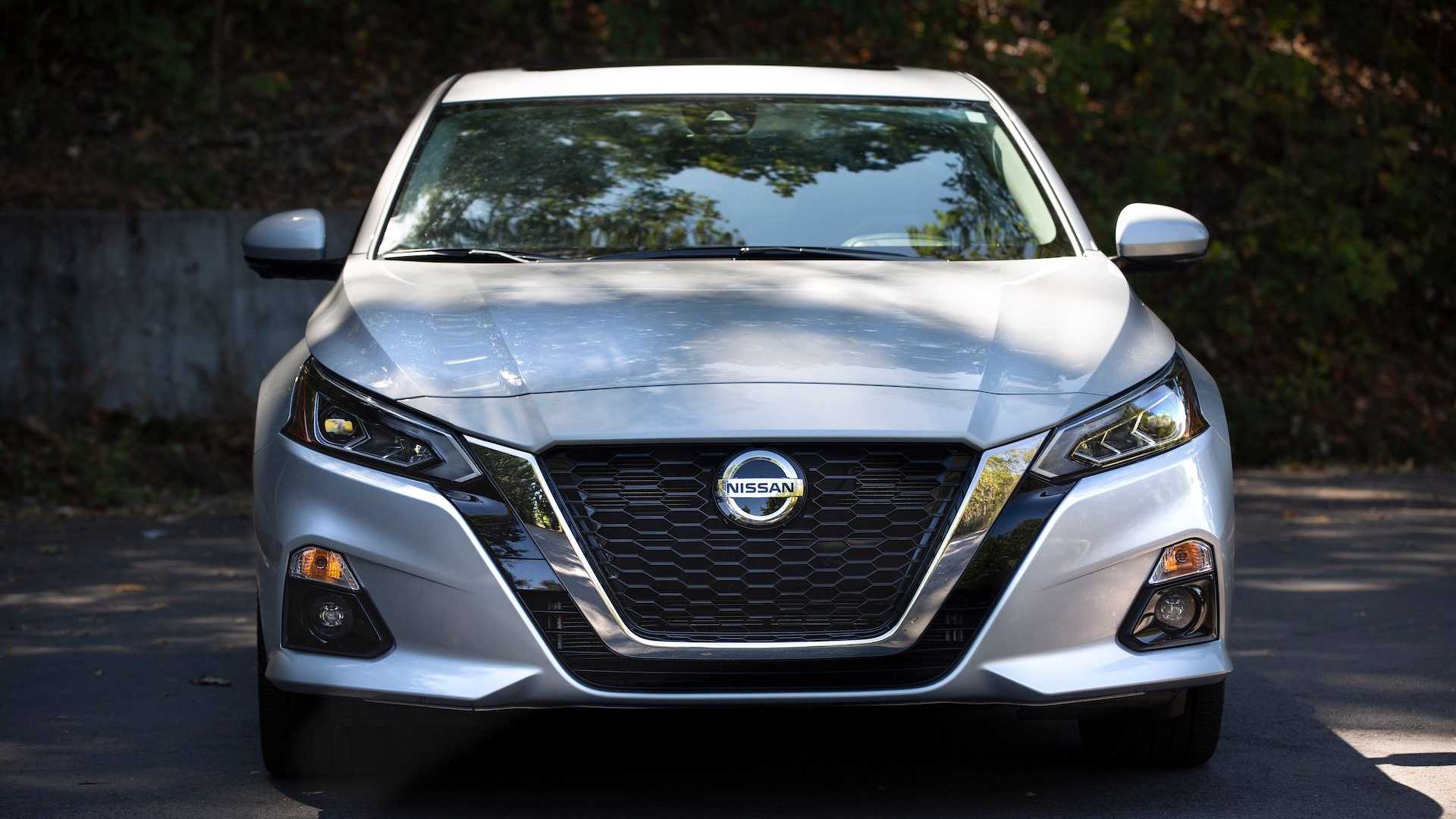 Maus Nissan of New Port Richey -2021 Nissan Altima vs. 2021 Toyota Camry.jpg