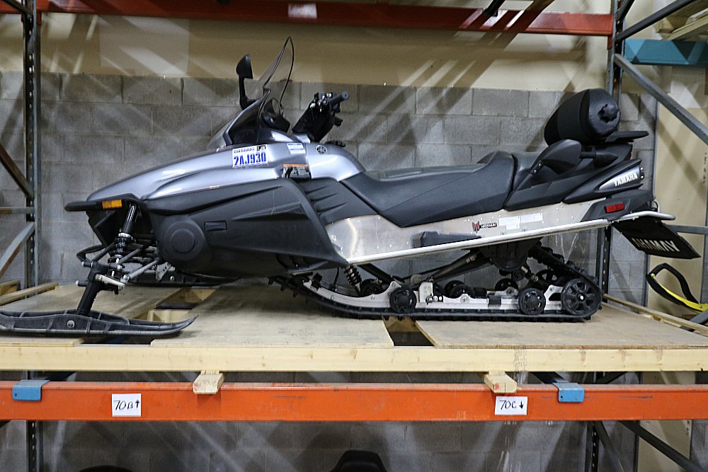 Yamaha Venture Snowmobile Track Yamaha Venture Snowmobile Track