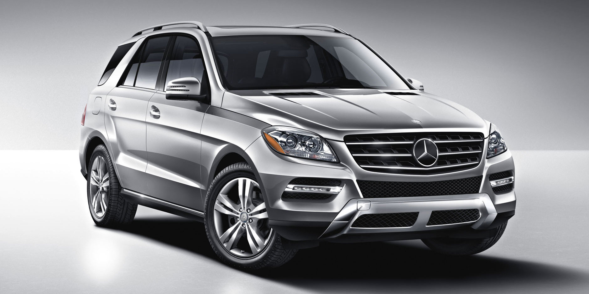 2014-M-CLASS-SUV-090-CCF-DR.jpg