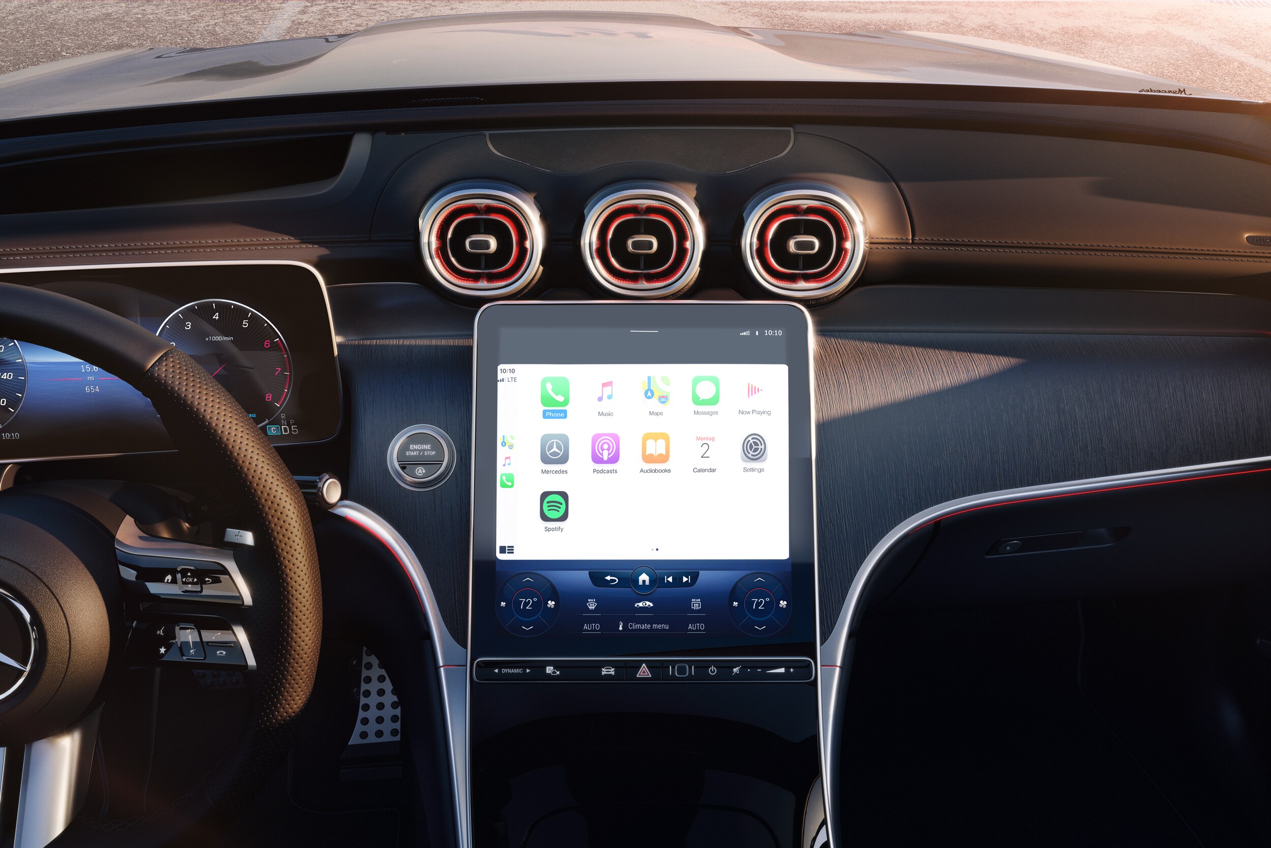 2023-04-20 12_25_15-4479179_22-018_X254_OW_21_INT_MBUX_COMP11_KP_R6_AppleCar.png Close-up interior shot of 2023 GLC SUV console screen