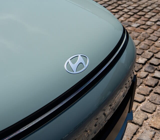 The hood of a 2025 Hyundai Kona