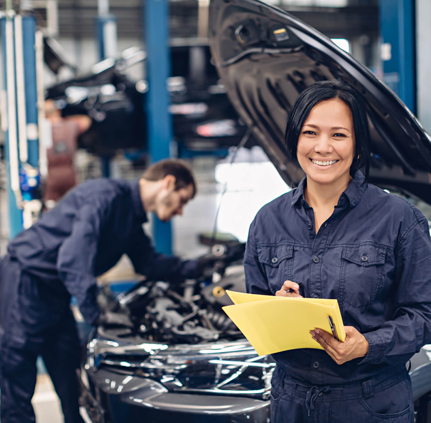 Hyundai Service workers engine bay inspection