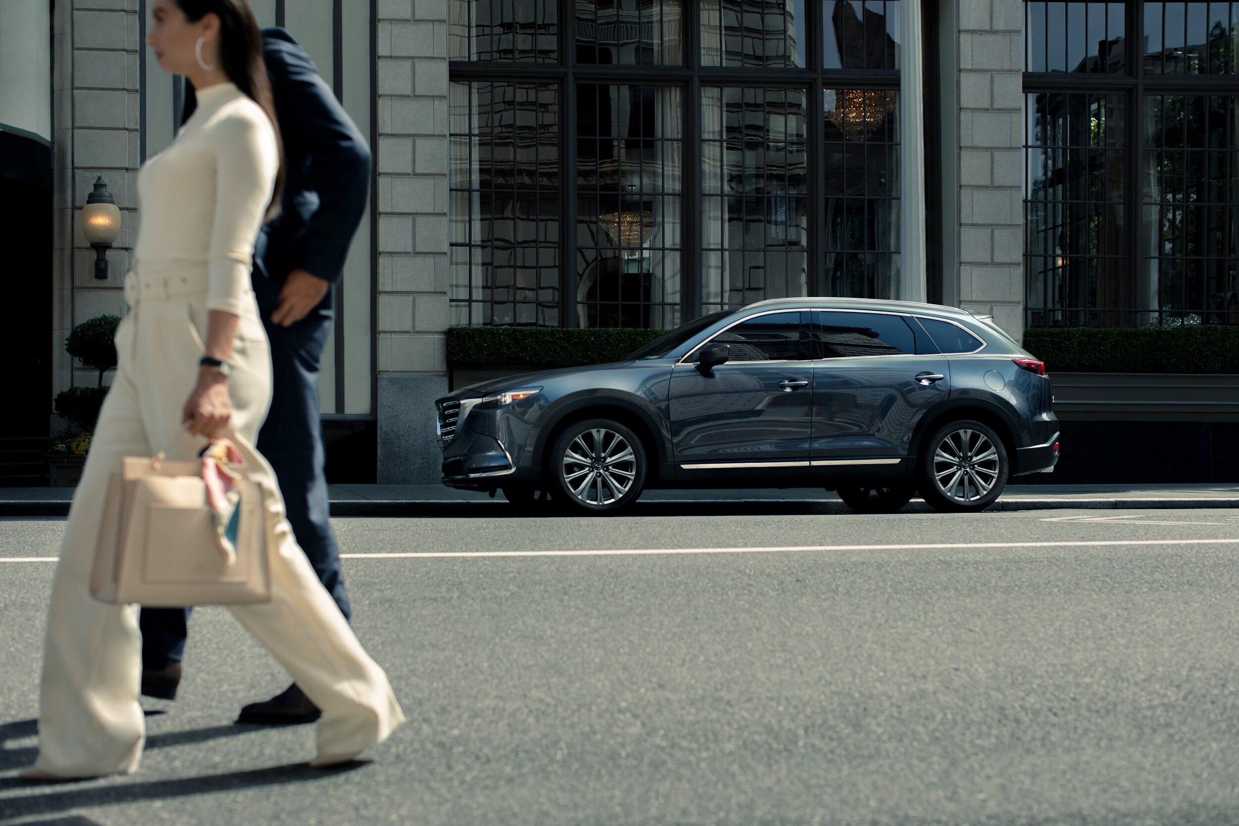 2021-Mazda-CX9-Signature-SUV-L03.jpg