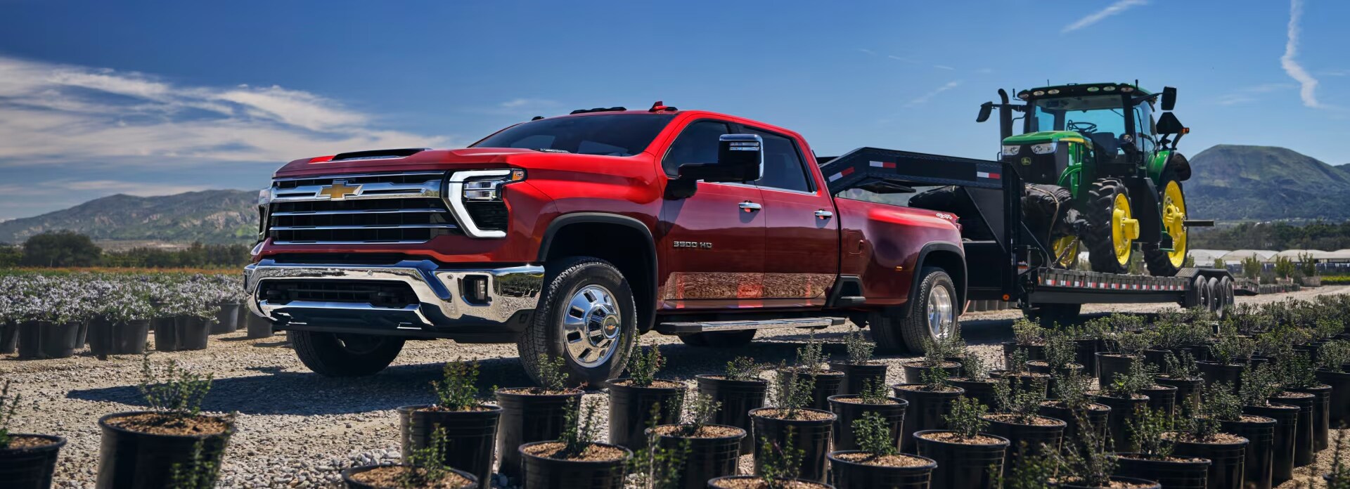 2025-silverado-hd-trims-hero.jpg