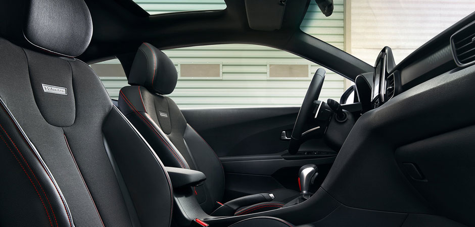 Interior seating in the 2019 Veloster