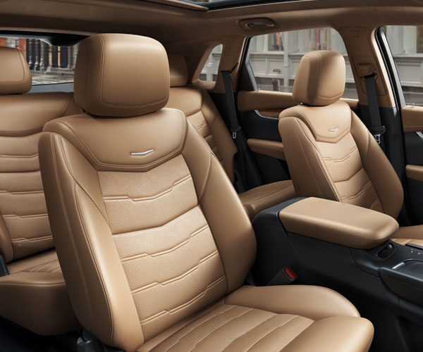 2019 Cadillac XT5 interior leather seating