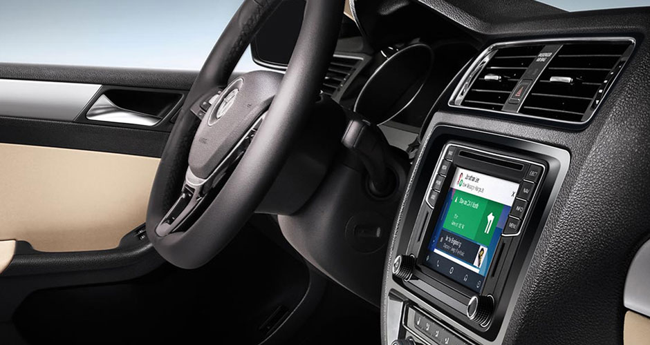 Front Dash in the 2018 Volkwagen Jetta