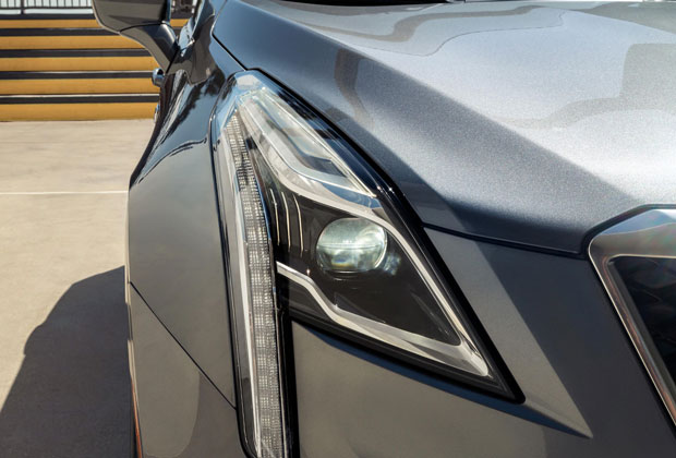Headlights on XT5