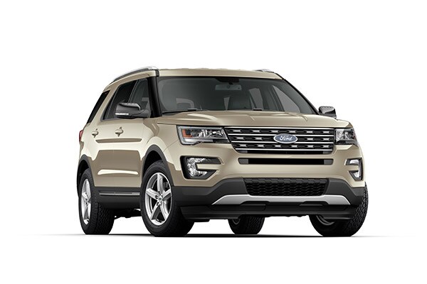 2017 ford explorer XLT front view