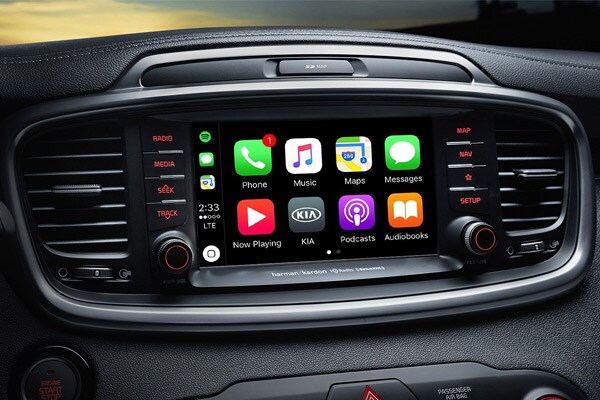 2019 kia sorento interior touch screen