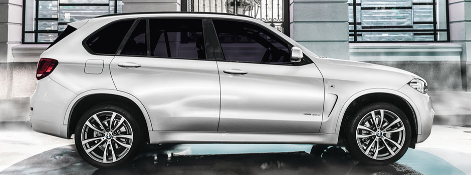 2018 White BMW X5