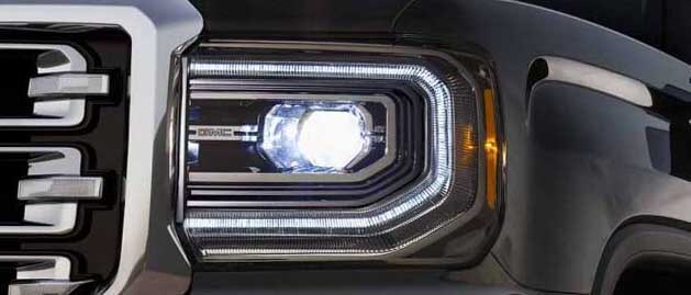 2018 Ram 1500 Signature C headlamps