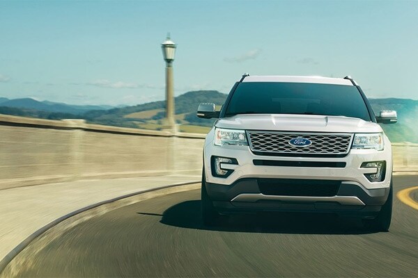 2016 explorer on windy road