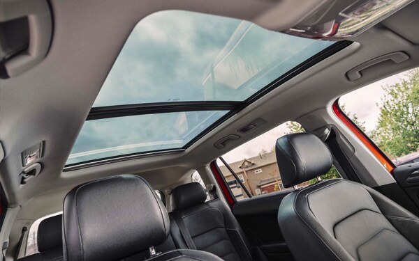 2019 VW Tiguan interior sunroof