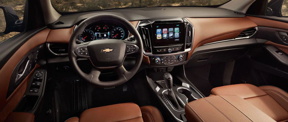 Front dash of the 2018 Chevy Traverse
