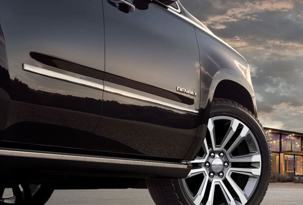 2019 GMC Yukon Denali Chrome accents and wheels