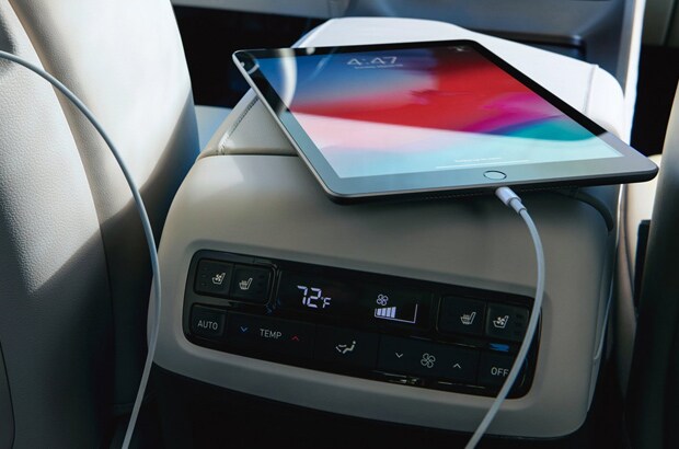 6 USB charging ports placed throughout the cabin