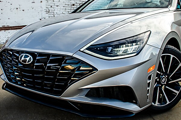 2020 Hyundai Sonata front grille and headlights
