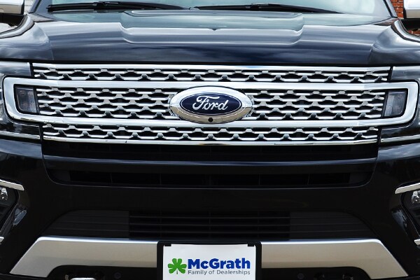 2019 Ford Expedition large chrome grille and badge