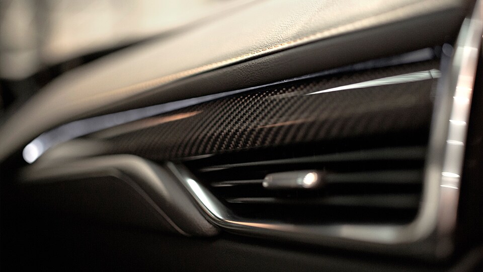 Modern two-tone styling 2020 XT4