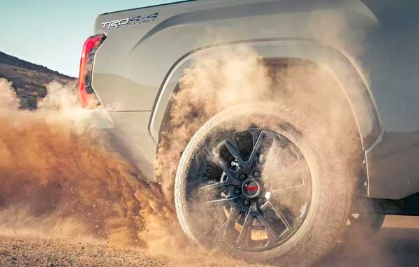 toyota tundra spinning dirt