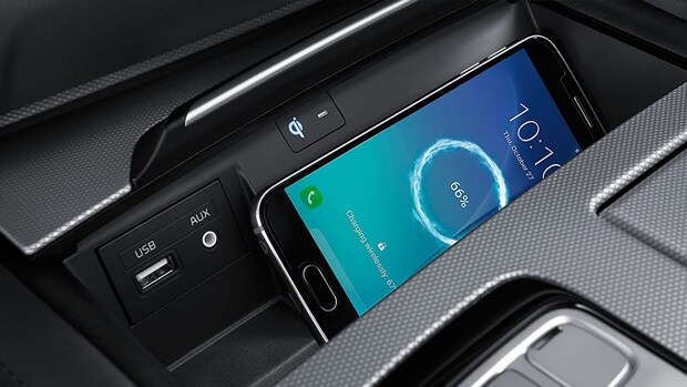 Genesis G80 wireless charging station