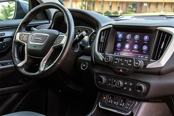 2019 GMC Terrain front dash infotainment center