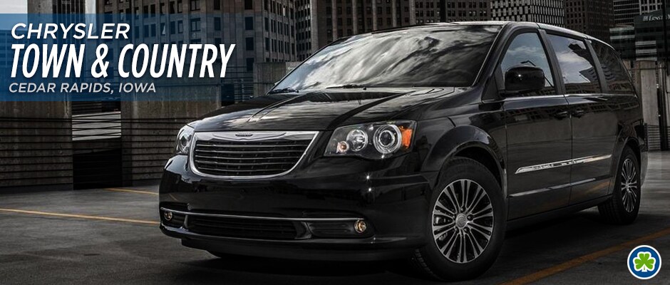Chrysler Town and Country in Cedar Rapids Iowa