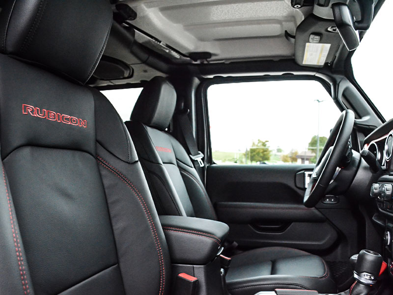2021 Jeep Wrangler Rubicon Interior leater seaitng with red stitching