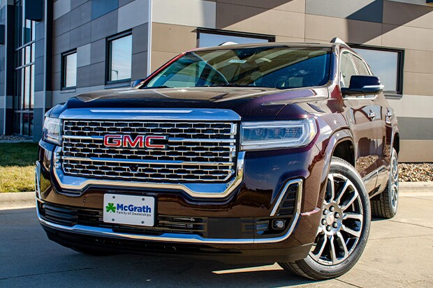 2020 GMC Acadia LED headlights