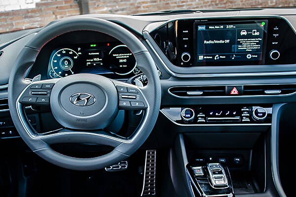 2020 Hyundai Sonata interior dash and steering wheel