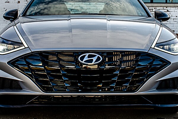 2020 Hyundai Sonata Front grille and headlights