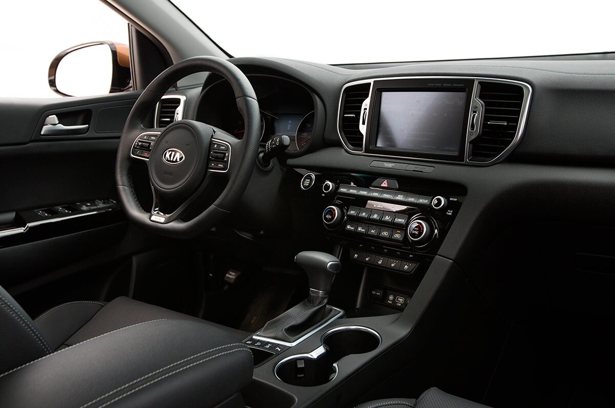 Kia Sportage UVO touchscreen infotainment system