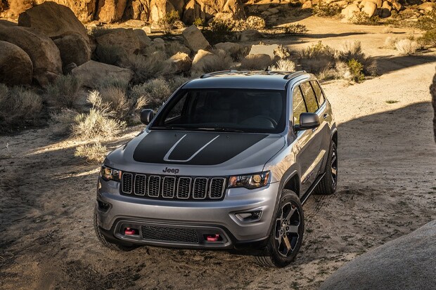 2020 Jeep Grand Cherokee Trailhawk Off Roading